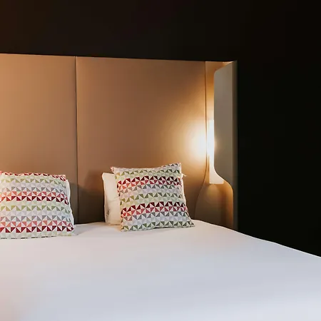 Отель Ibis Centre Rive Gauche Mermoz