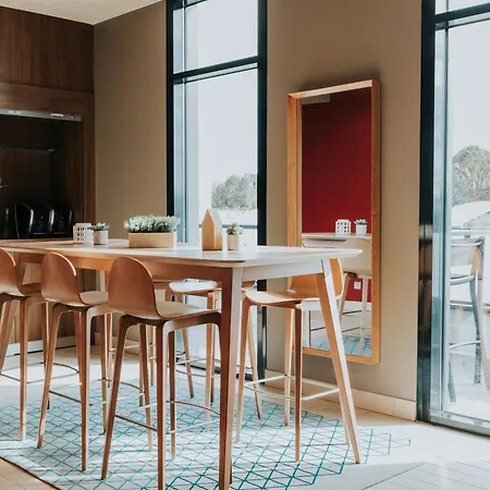 מלון Ibis Centre Rive Gauche Mermoz