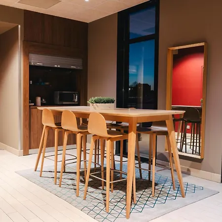 Отель Ibis Centre Rive Gauche Mermoz Руан