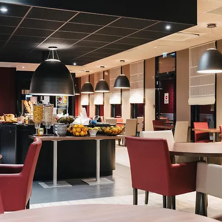 Отель Ibis Centre Rive Gauche Mermoz 3*