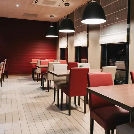 Отель Ibis Centre Rive Gauche Mermoz