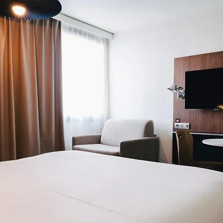 Ibis Centre Rive Gauche Mermoz Отель Руан