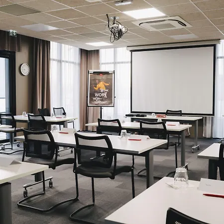 Ibis Centre Rive Gauche Mermoz Отель 3*