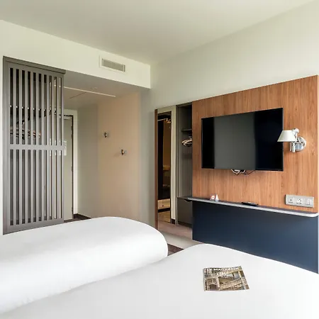 Ibis Centre Rive Gauche Mermoz Руан