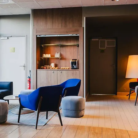 Отель Ibis Centre Rive Gauche Mermoz 3*
