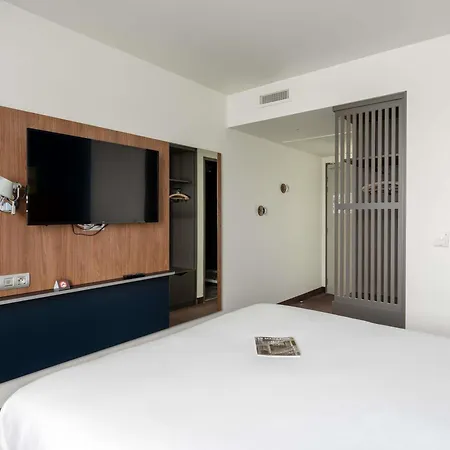 Отель Ibis Centre Rive Gauche Mermoz Руан