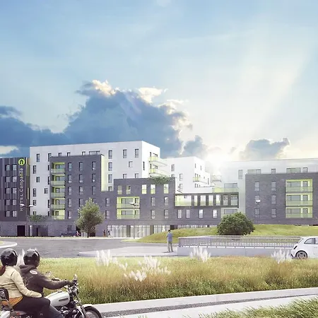 Ibis Centre Rive Gauche Mermoz מלון