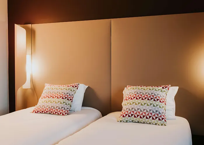 坎帕尼尔罗恩梅尔莫兹旅馆 3* 鲁昂