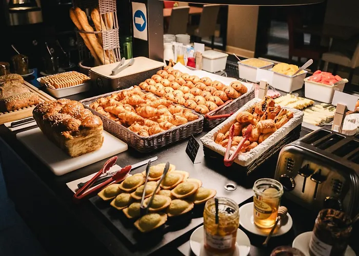 坎帕尼尔罗恩梅尔莫兹旅馆 3* 鲁昂