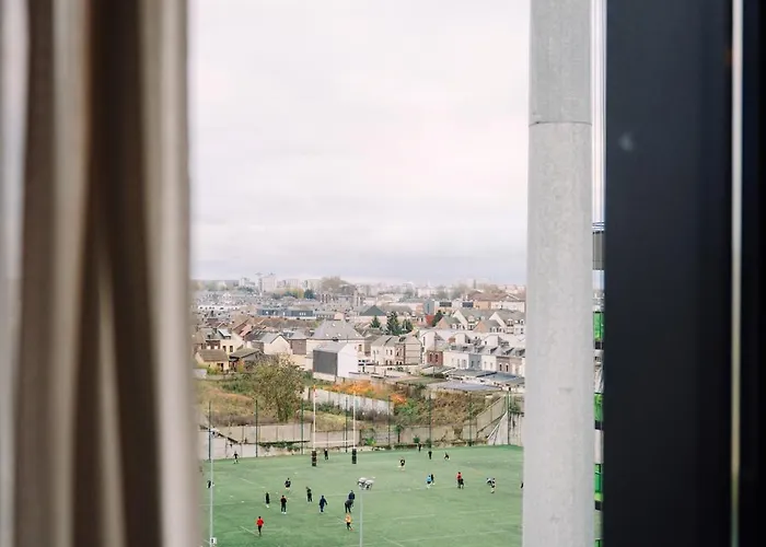 酒店 坎帕尼尔罗恩梅尔莫兹旅馆