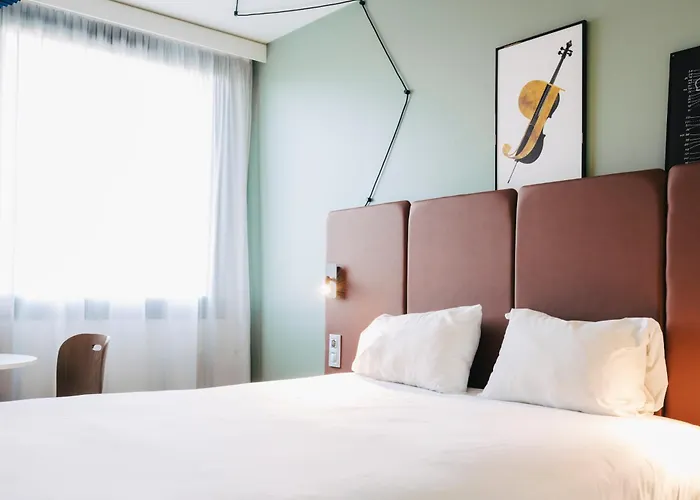 坎帕尼尔罗恩梅尔莫兹旅馆 酒店