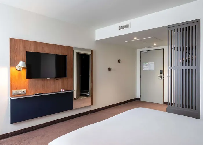 酒店 坎帕尼尔罗恩梅尔莫兹旅馆