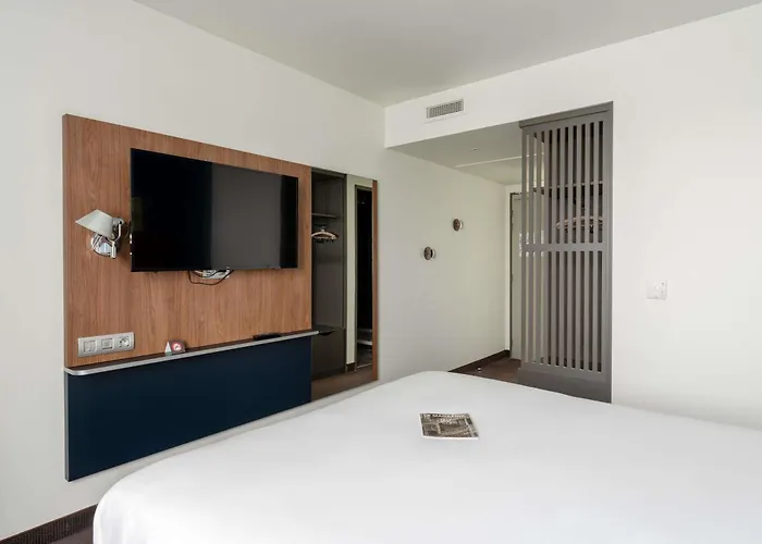 坎帕尼尔罗恩梅尔莫兹旅馆 酒店 3*