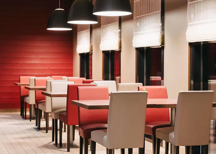 坎帕尼尔罗恩梅尔莫兹旅馆 酒店 3*