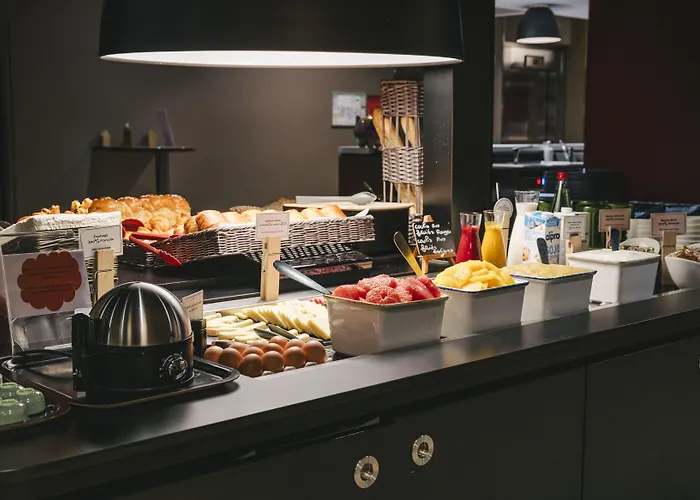 坎帕尼尔罗恩梅尔莫兹旅馆 酒店